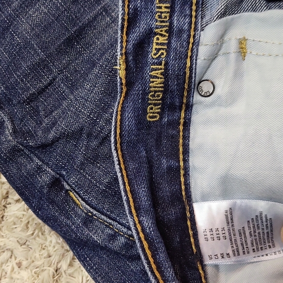 American Eagle distressed jeans - Picture 3 of 5